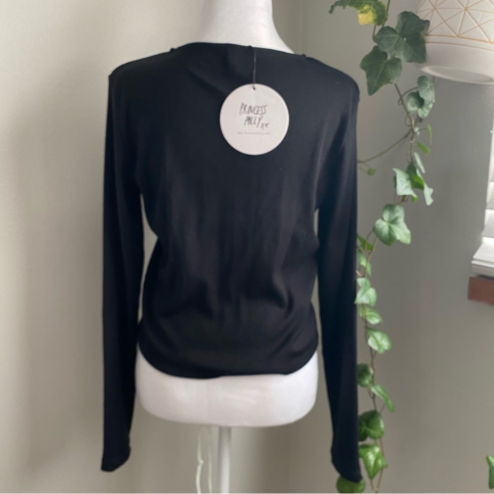 Princess Polly BEATRIX LONG SLEEVE TEE BLACK Black Graphic Long Sleeve size 10 - Picture 5 of 12
